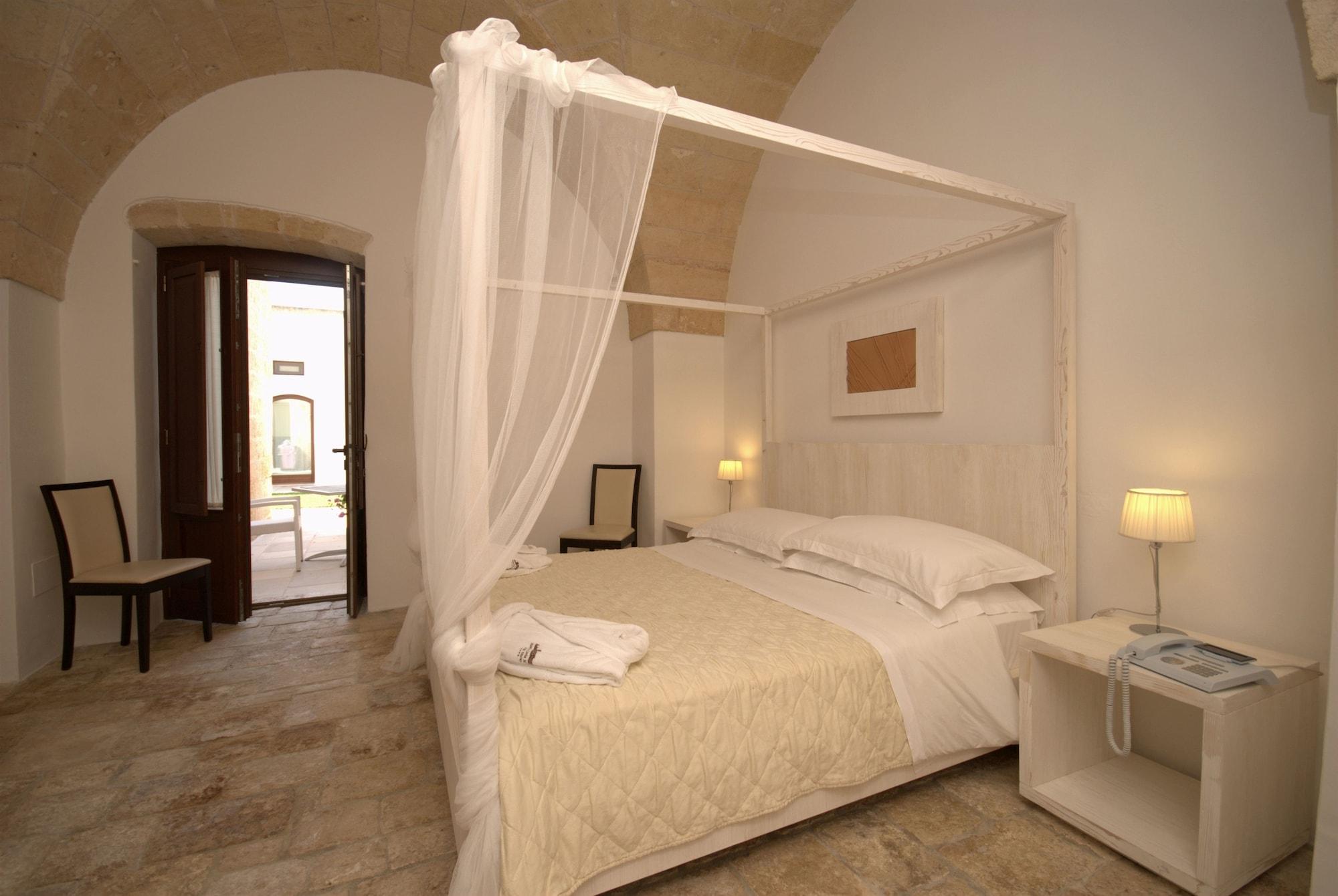Masseria Corda Di Lana Hotel & Resort Torre Lapillo Exterior foto